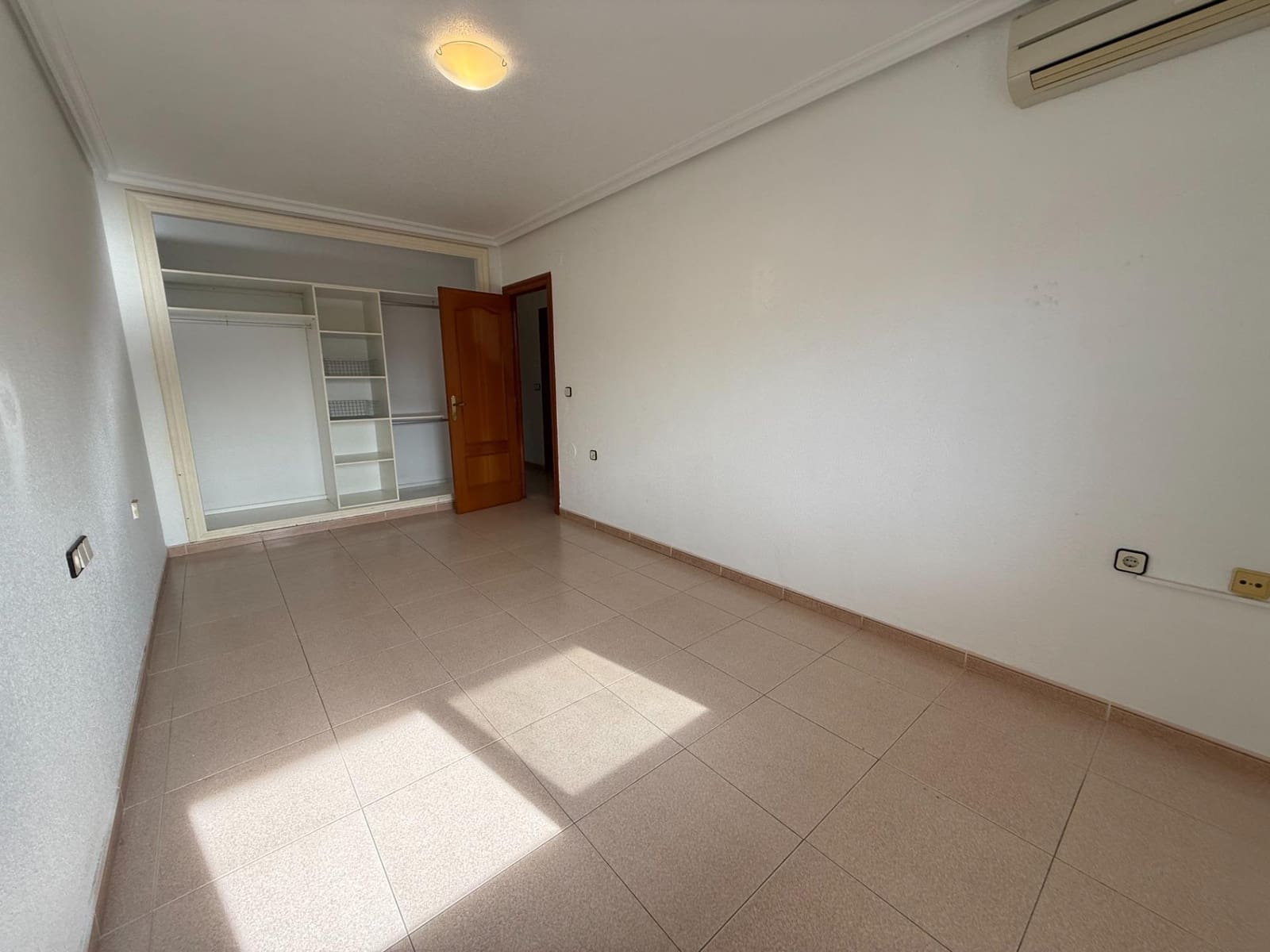 Piso de 4 habitaciones en Torre-Pacheco en alquiler - 700 € (Ref: 9440243)