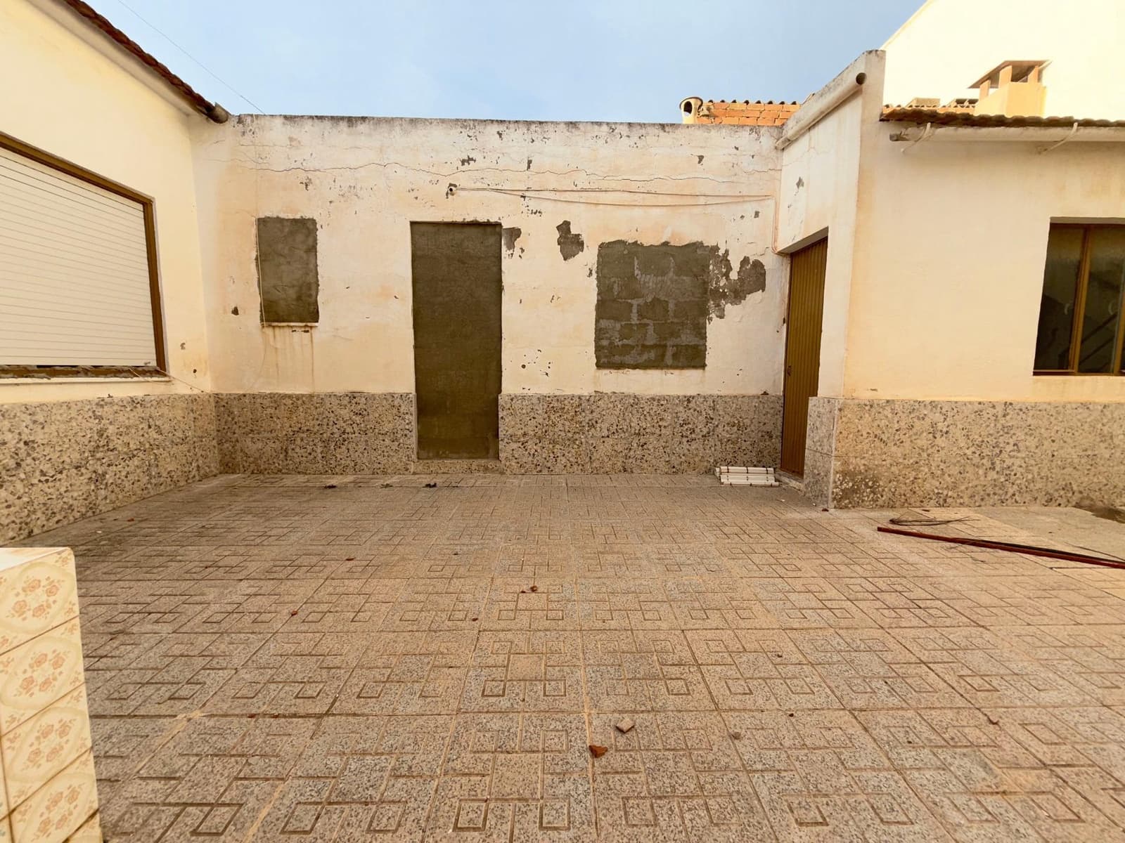 4 bedroom Terraced Villa for sale in Roldan - € 96,000 (Ref: 9462518)