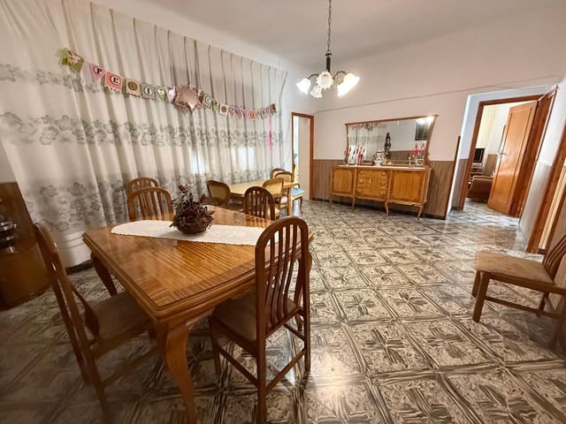 3 makuuhuone Omakotitalo myytävänä paikassa Torre-Pacheco mukana 
autotalli - 165 000 € (Ref: 9513599)