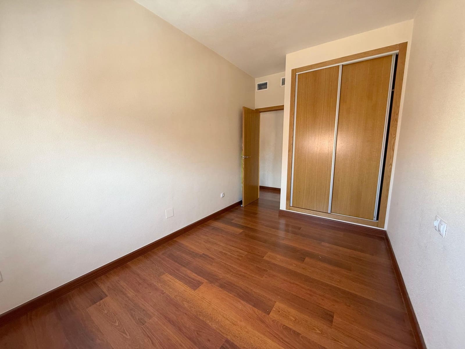 3 makuuhuone Asunto myytävänä paikassa Roldan - 139 000 € (Ref: 9513600)