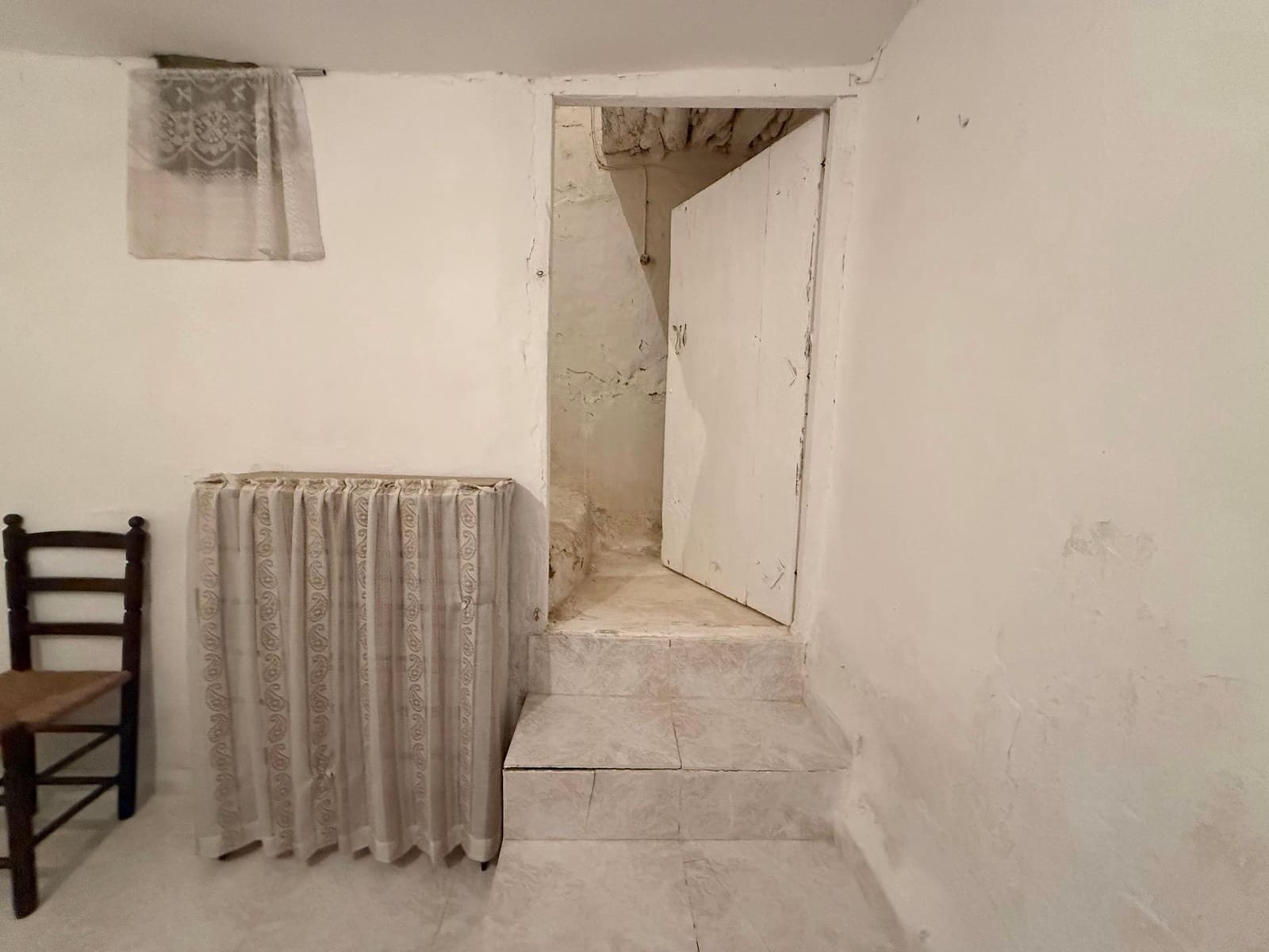 Casa de 5 habitaciones en Letur en venta - 30.000 € (Ref: 9583062)