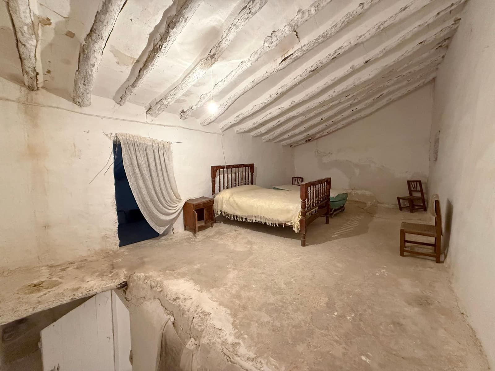 Casa de 5 habitaciones en Letur en venta - 30.000 € (Ref: 9583062)