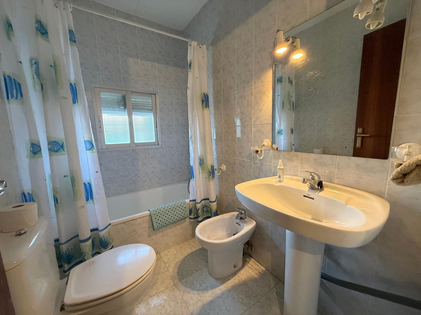 Casa de 5 habitaciones en Letur en venta - 30.000 € (Ref: 9583062)