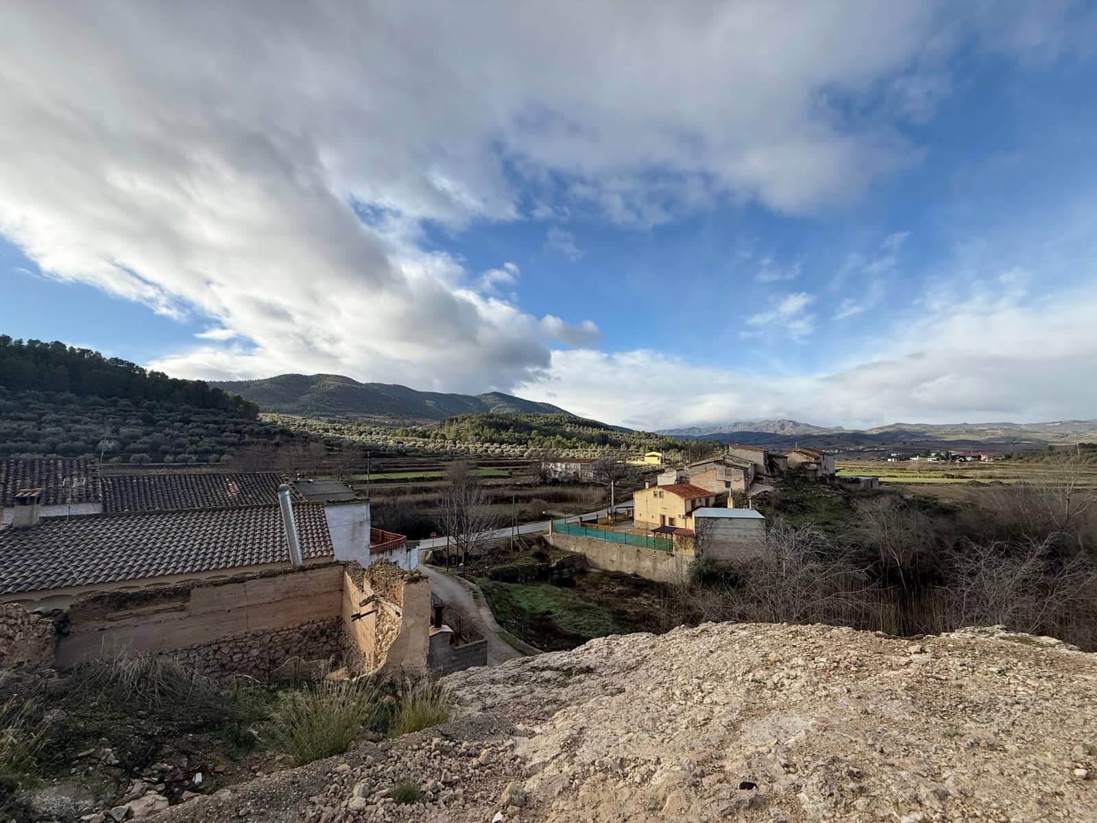 Casa de 5 habitaciones en Letur en venta - 30.000 € (Ref: 9583062)