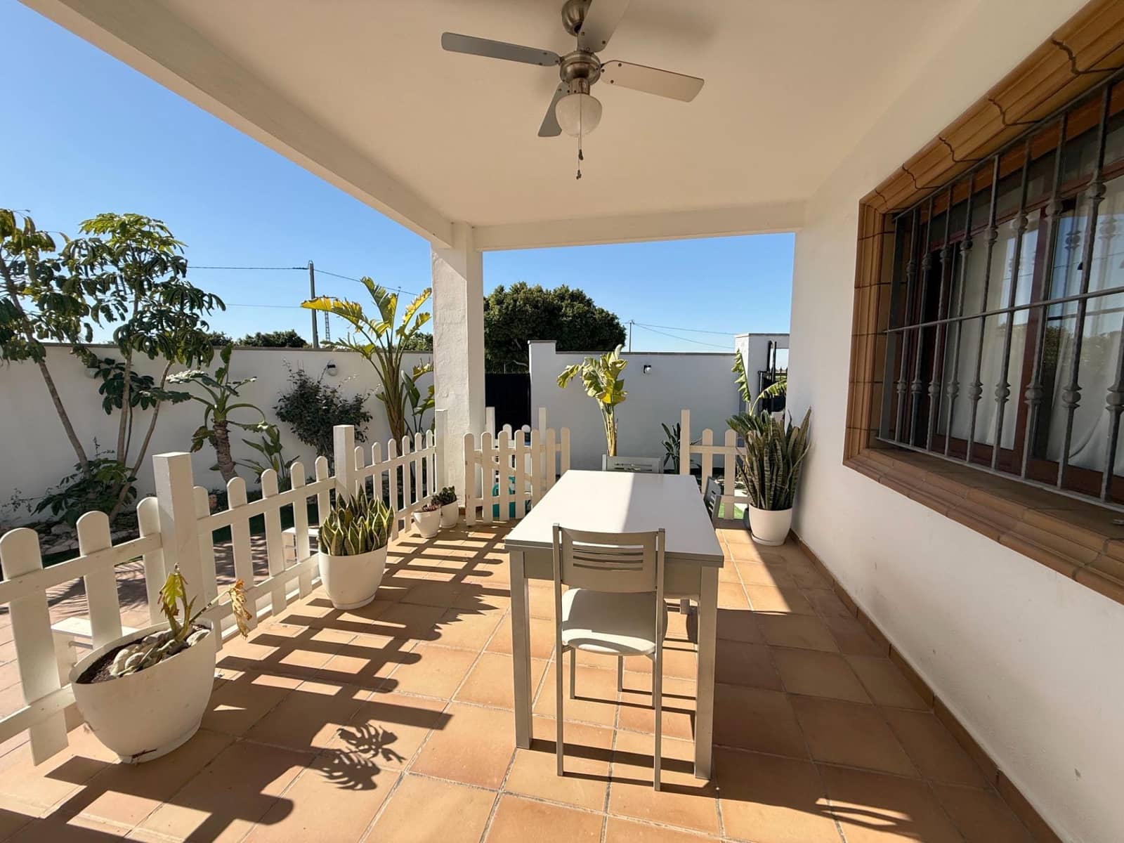 3 soveværelse Finca/Landehus til salg i Roldan med swimmingpool - € 385.000 (Ref: 9630282)