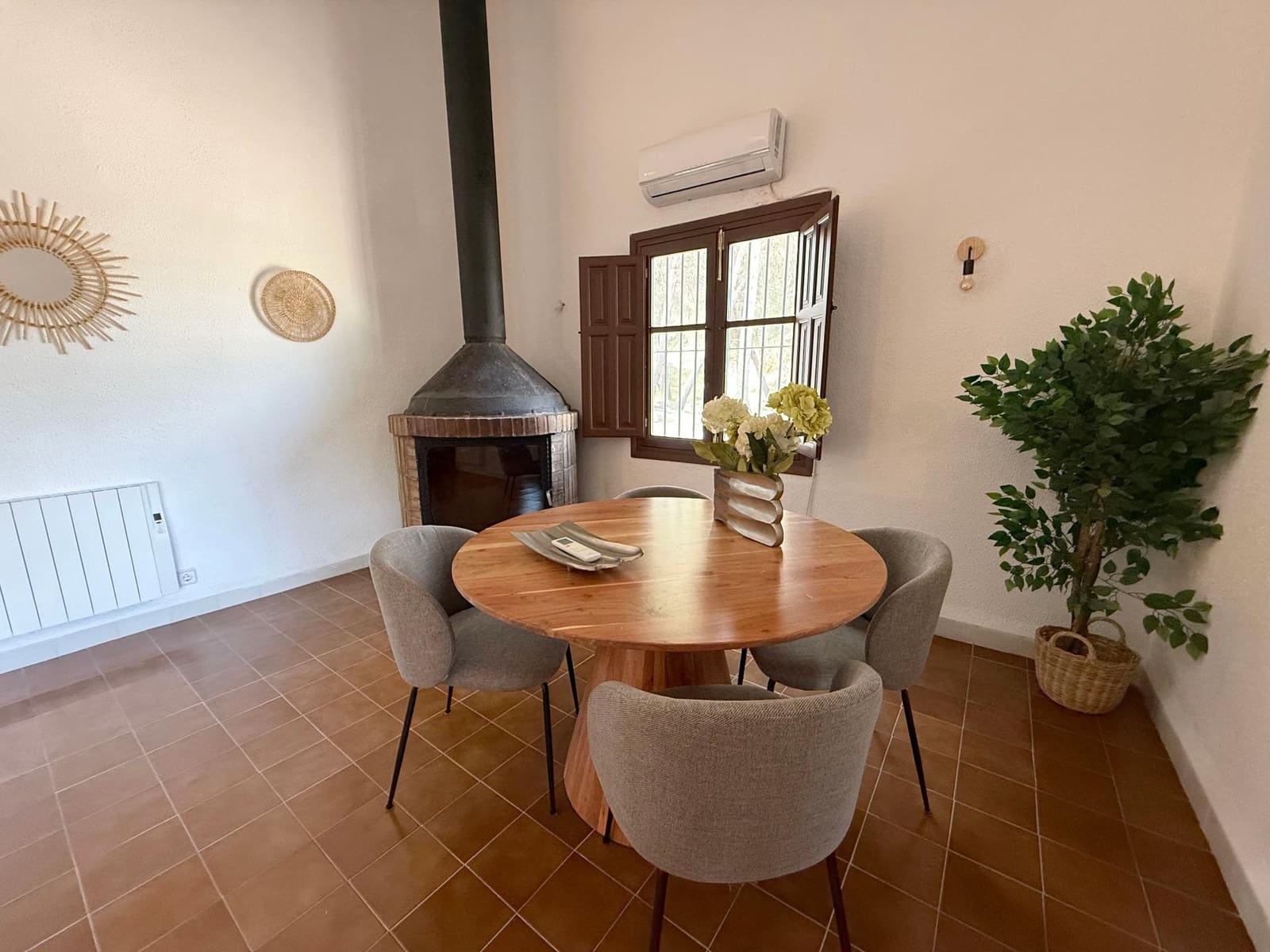 4 soverom Finca/Herregård til salgs i Calasparra med svømmebasseng - € 325 000 (Ref: 9770823)