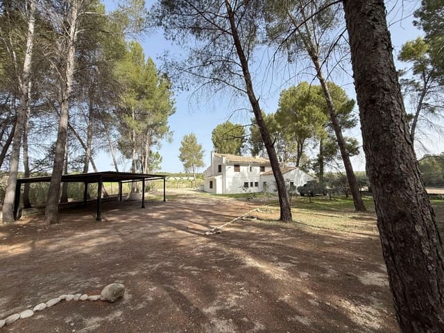 4 slaapkamer Finca/Landhuis te koop in Calasparra met zwembad - € 325.000 (Ref: 9770823)