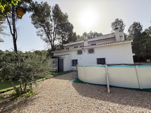 4 soveværelse Finca/Landehus til salg i Calasparra med swimmingpool - € 325.000 (Ref: 9770823)