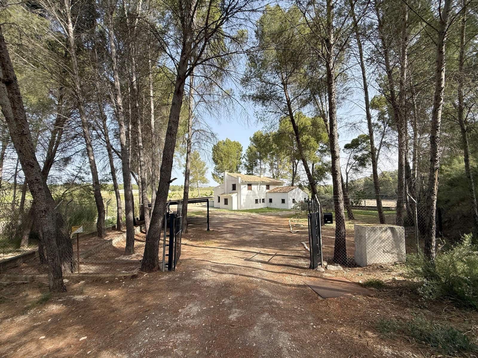 4 bedroom Finca/Country House for sale in Calasparra with pool - € 325,000 (Ref: 9770823)