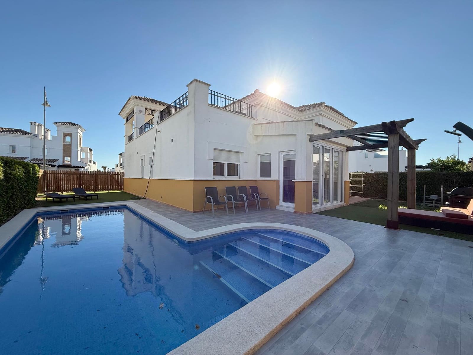 3 chambre Villa/Maison à vendre à La Torre Golf Resort avec piscine - 325 000 € (Ref: 9773276)