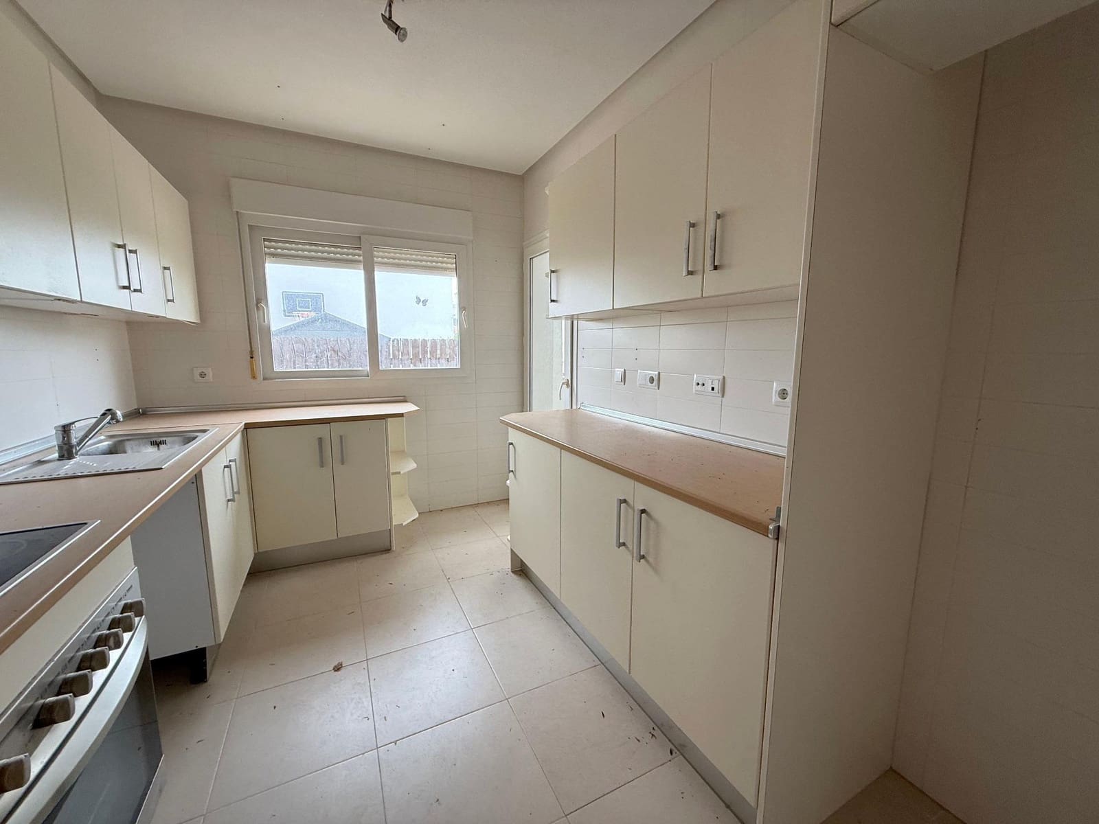 3 sypialnia Willa na sprzedaż w La Torre Golf Resort z basenem - 289 000 € (Ref: 9806638)