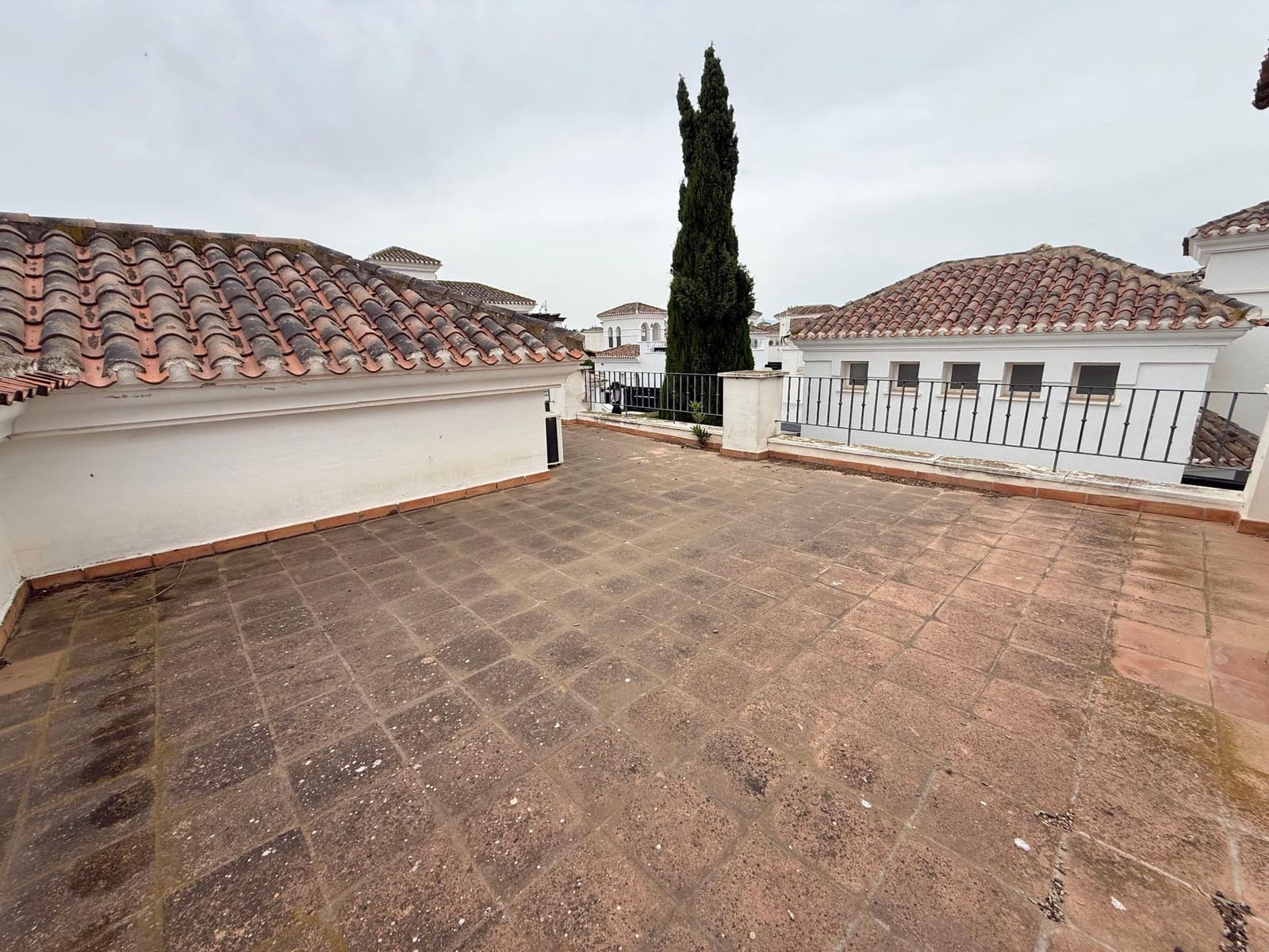 3 sypialnia Willa na sprzedaż w La Torre Golf Resort z basenem - 289 000 € (Ref: 9806638)