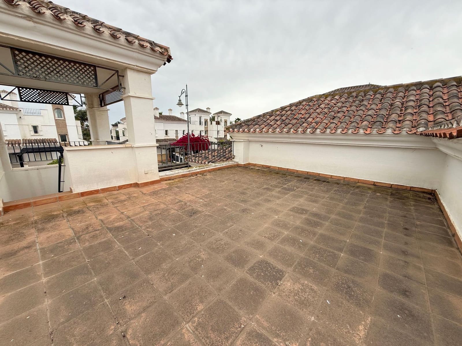 3 sypialnia Willa na sprzedaż w La Torre Golf Resort z basenem - 289 000 € (Ref: 9806638)