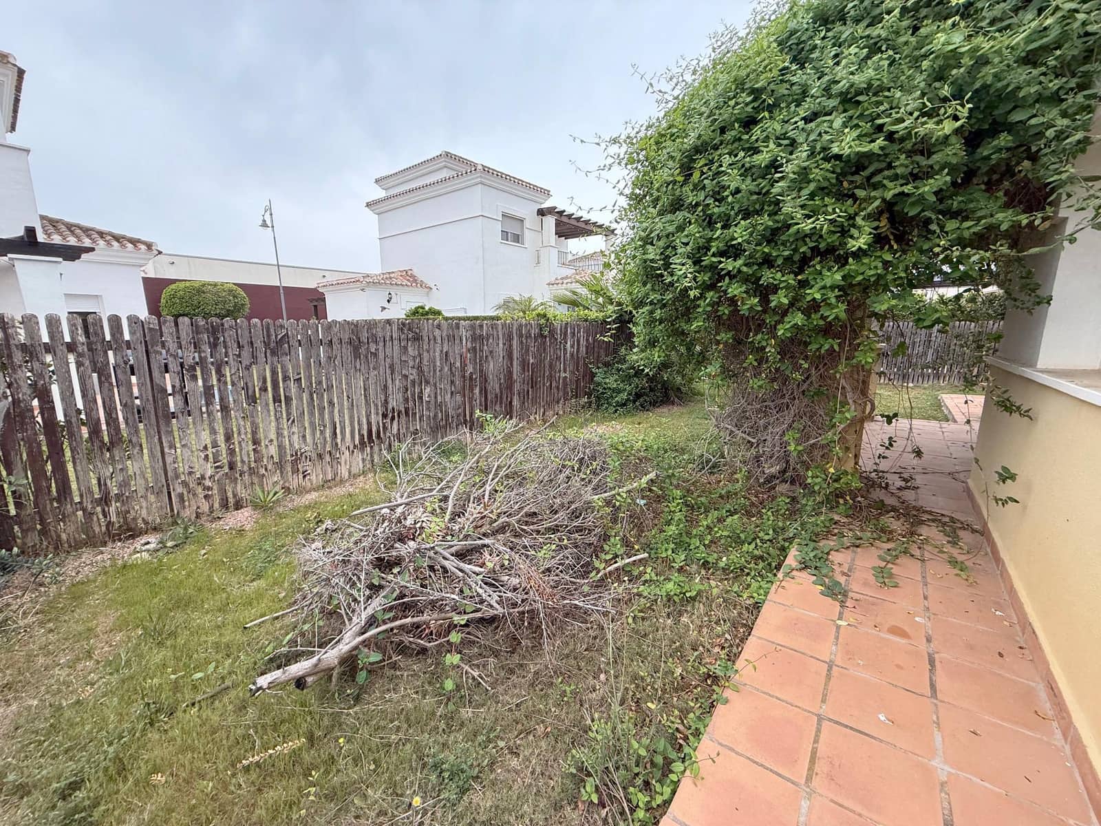 3 sypialnia Willa na sprzedaż w La Torre Golf Resort z basenem - 289 000 € (Ref: 9806638)