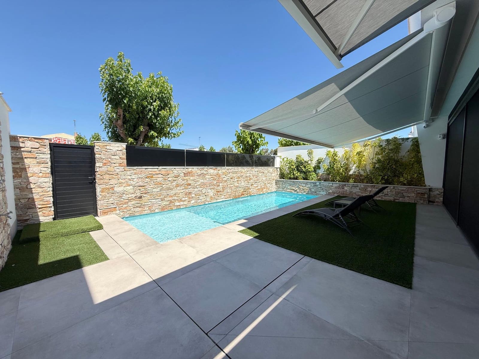 4 sypialnia Willa na sprzedaż w Santiago de la Ribera z basenem - 585 000 € (Ref: 9862037)