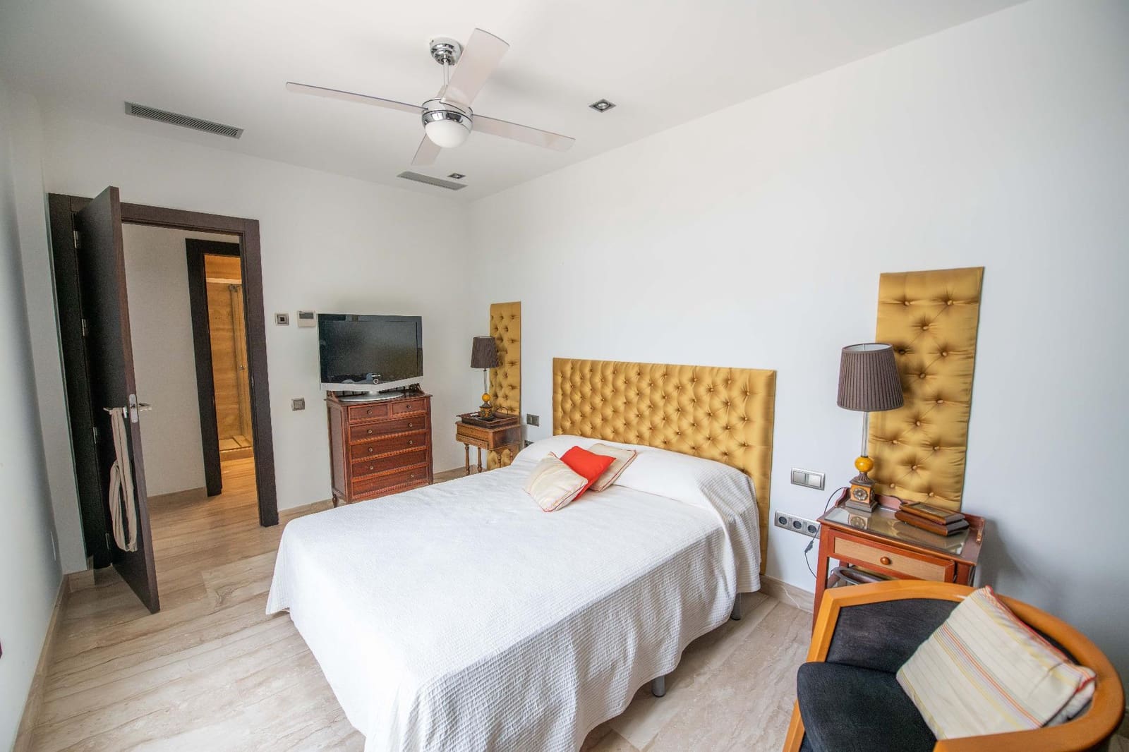 5 chambre Villa/Maison à vendre à El Valle Golf Resort avec piscine - 870 000 € (Ref: 9963313)
