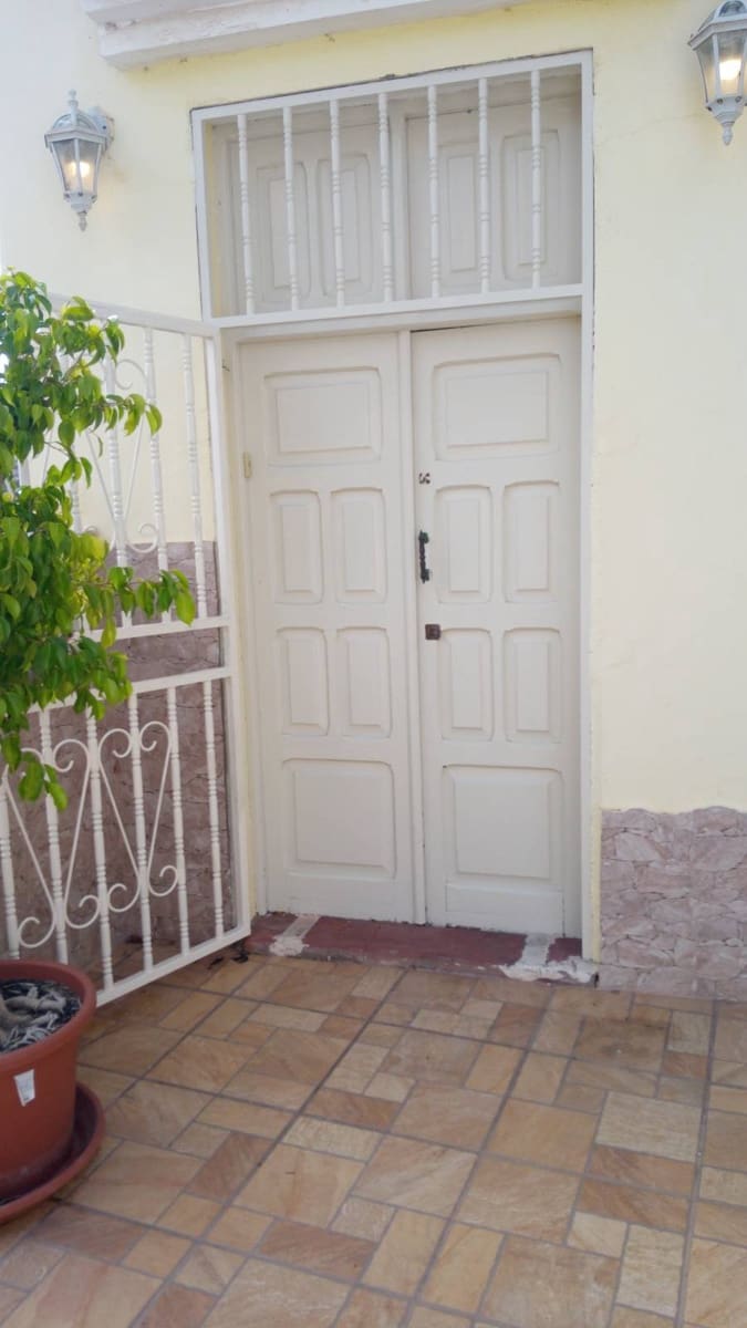 6 bedroom Finca/Country House for sale in Telde - € 495,000 (Ref: 10073249)