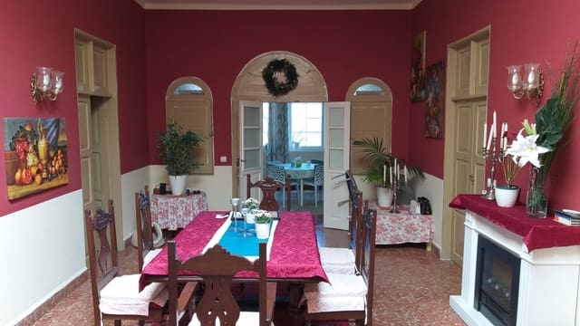 6 bedroom Finca/Country House for sale in Telde - € 495,000 (Ref: 10073249)