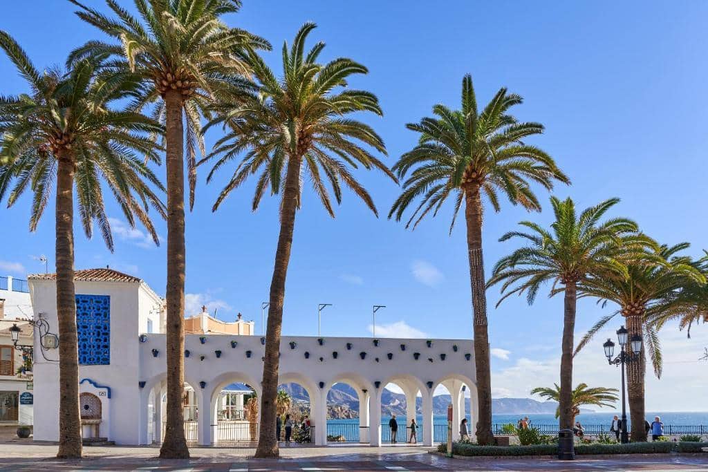 Apartamento de 2 habitaciones en Nerja en venta - 329.000 € (Ref: 10097476)