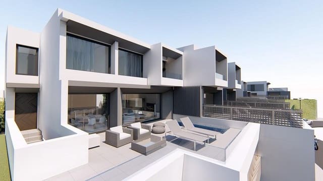 3 soveværelse Byhus til salg i Torrox-Costa, Torrox med swimmingpool garage - € 459.000 (Ref: 7706231)