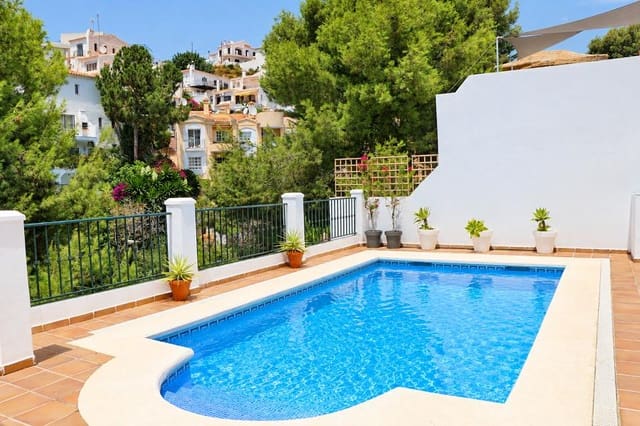  1 soveværelse   ferieLejlighed i Nueva Nerja, Nerja med   swimmingpool   - € 553 (Ref: 8101938)
