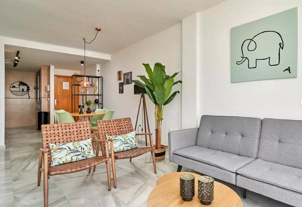 2 makuuhuone Huoneisto lomavuokrausta paikassa Nerja mukana uima-altaan 
autotalli - 455 € (Ref: 8101943)