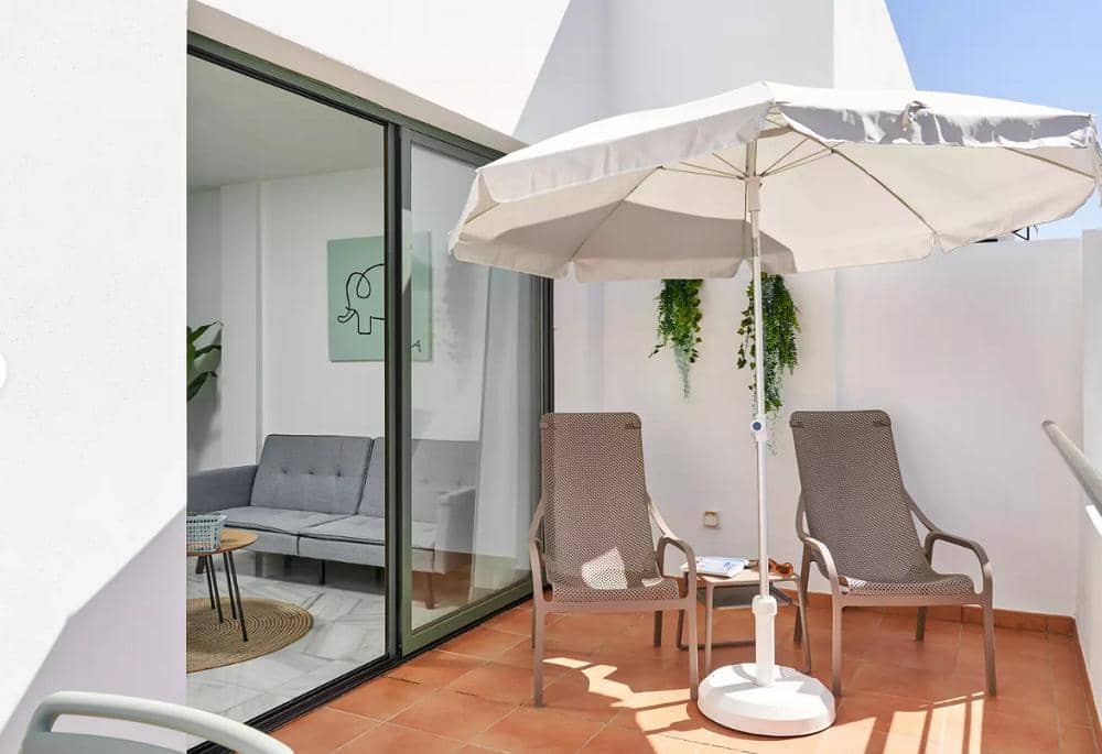 2 bedroom Apartment for holiday rental in Nerja with pool garage - € 553 (Ref: 8101943)