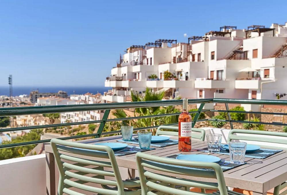 2 bedroom Apartment for holiday rental in Nerja with pool garage - € 553 (Ref: 8101943)