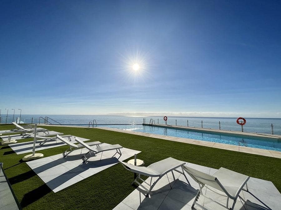 2 soveværelse Lejlighed til salg i Nerja med swimmingpool garage - € 299.900 (Ref: 8101945)