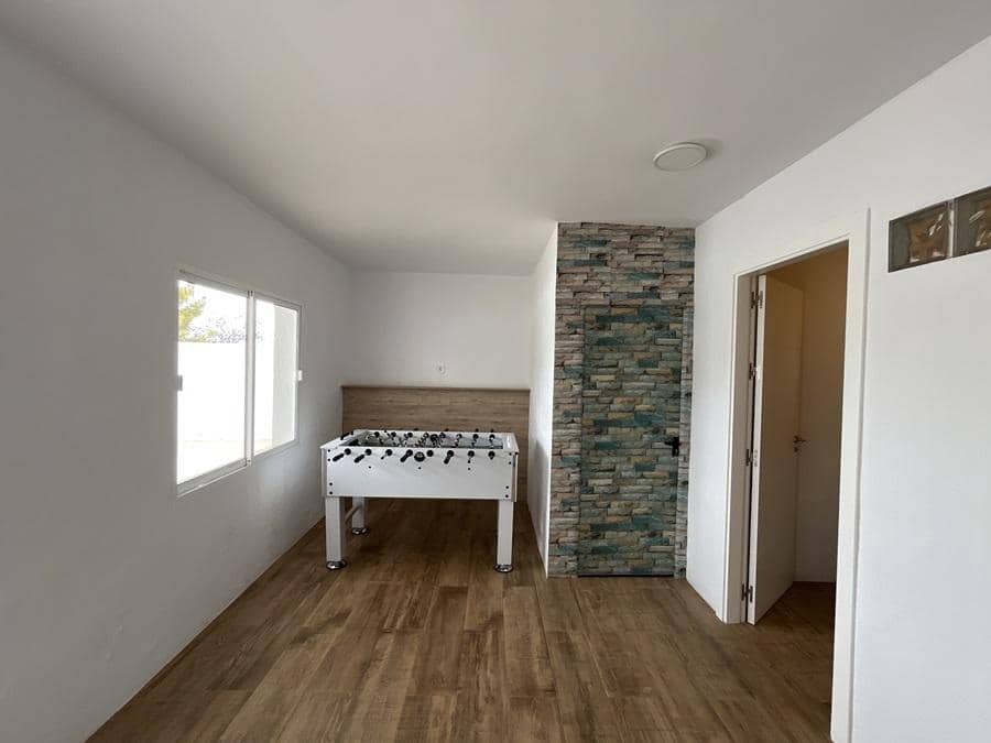 4 soveværelse Byhus til salg i Nerja med swimmingpool garage - € 800.000 (Ref: 8582309)