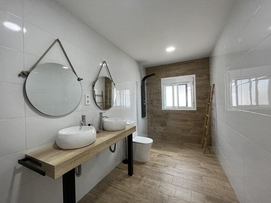 4 soveværelse Byhus til salg i Nerja med swimmingpool garage - € 800.000 (Ref: 8582309)