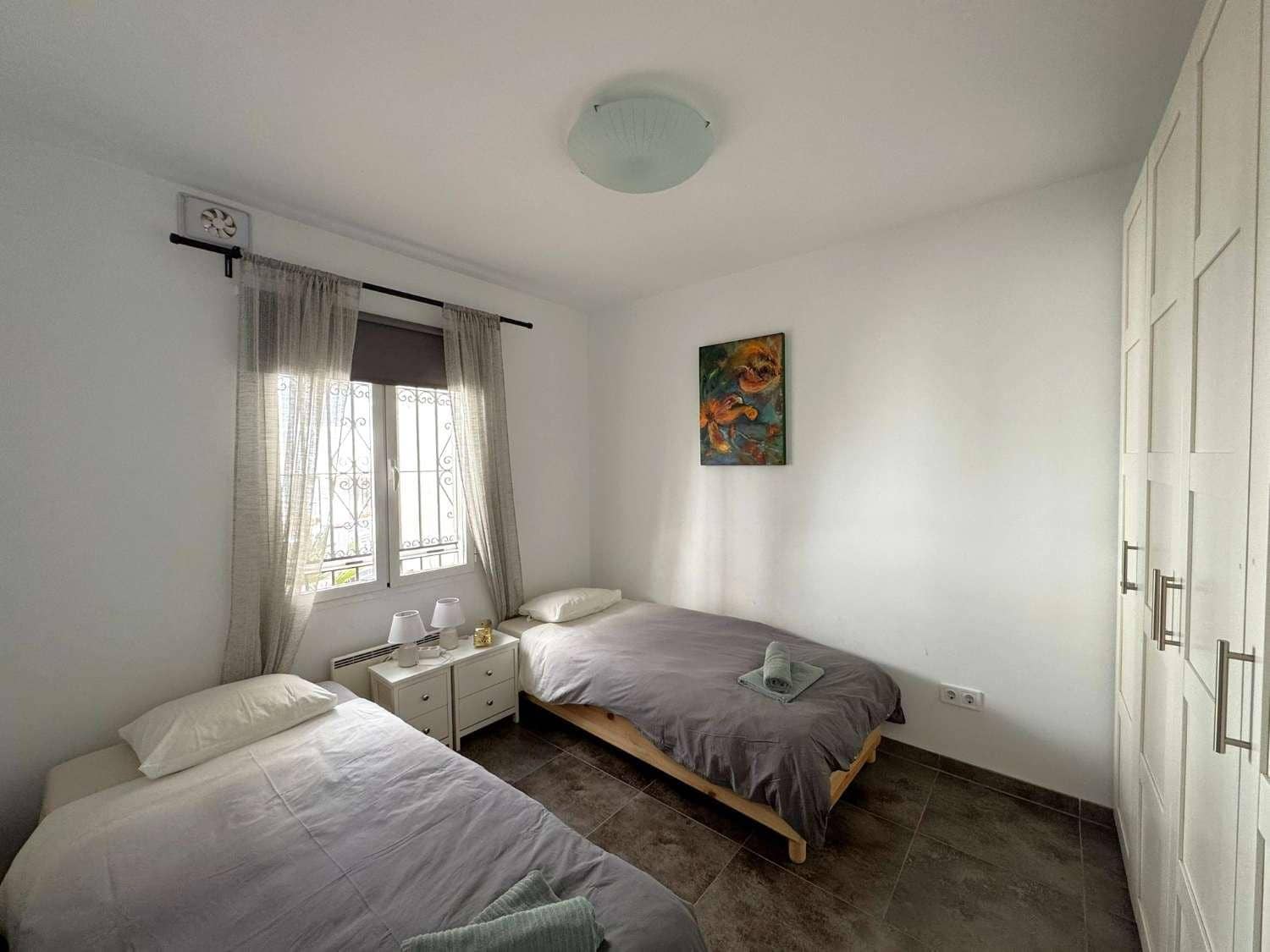 3 soveværelse Byhus til salg i Nerja med swimmingpool - € 349.000 (Ref: 8786818)