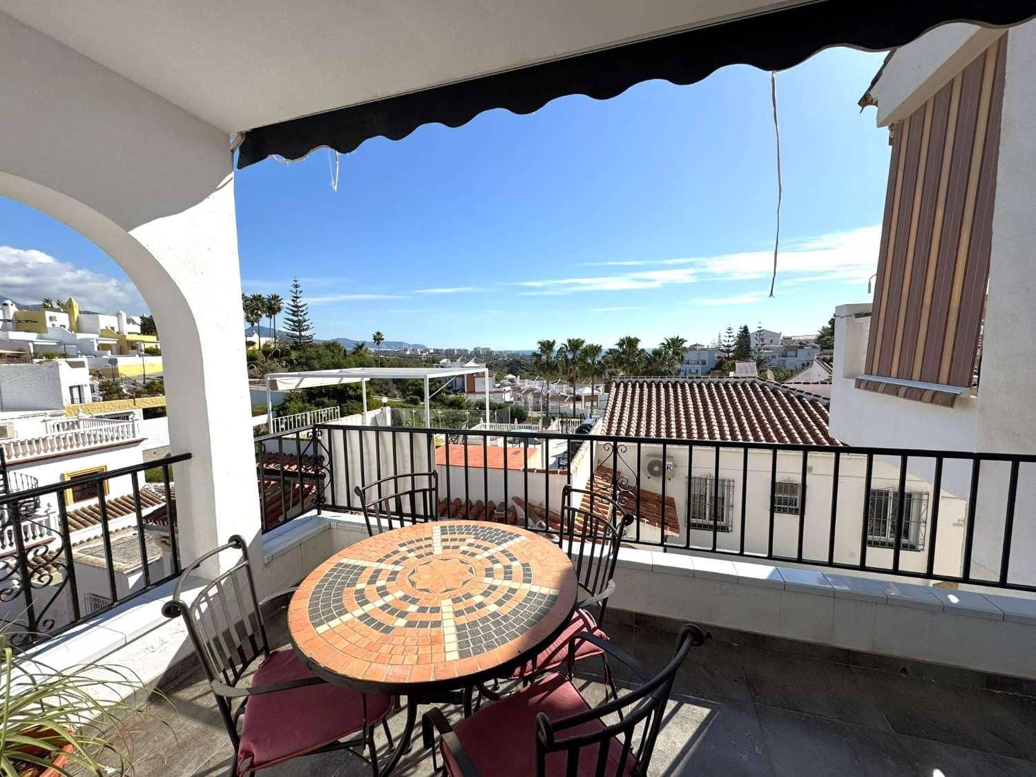 3 soveværelse Byhus til salg i Nerja med swimmingpool - € 349.000 (Ref: 8786818)