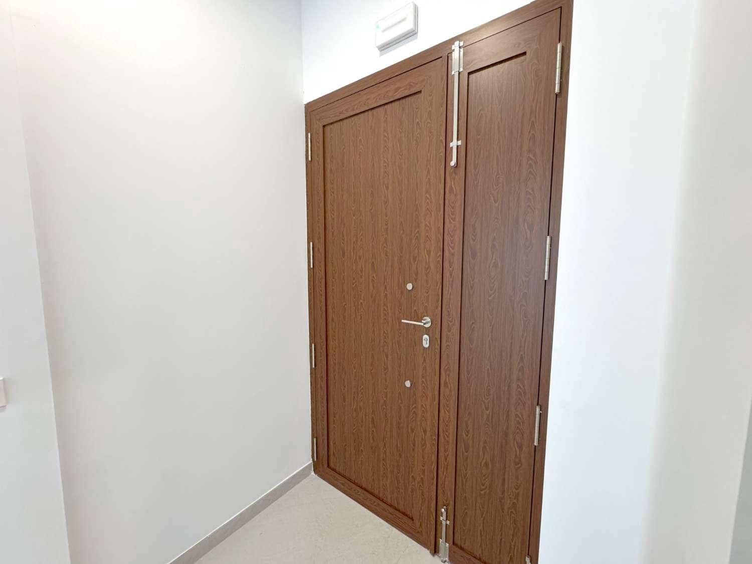 3 soveværelse Byhus til salg i Nerja med swimmingpool garage - € 1.095.000 (Ref: 8834689)