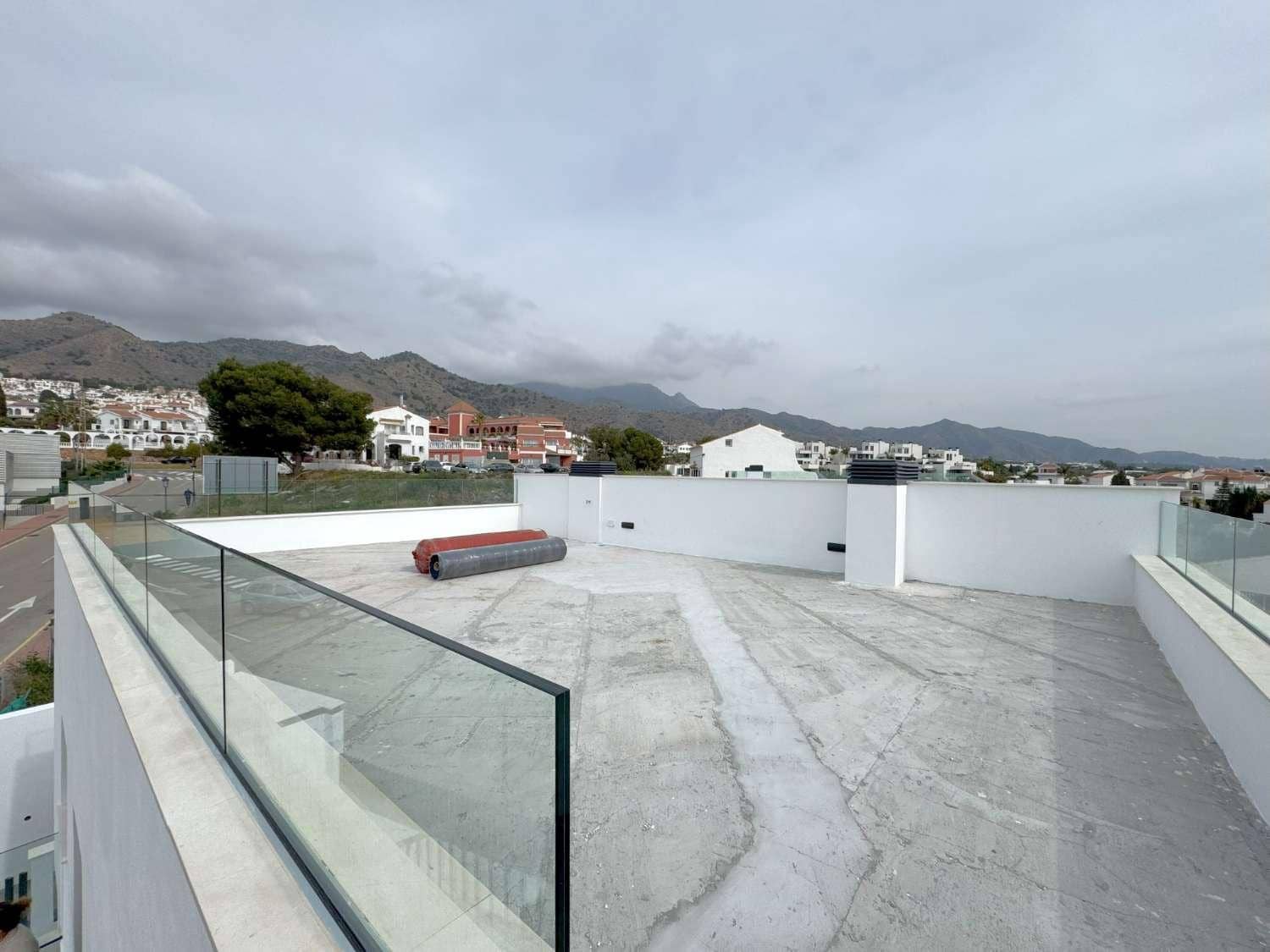 3 soveværelse Byhus til salg i Nerja med swimmingpool garage - € 1.095.000 (Ref: 8834689)