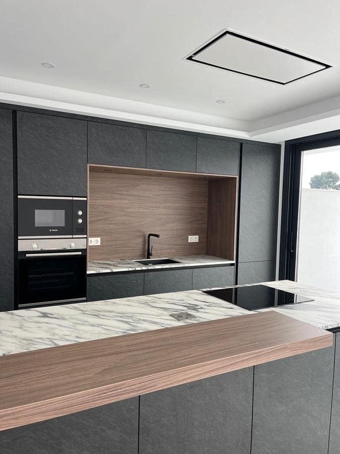 3 sypialnia Dom na sprzedaż w Nerja z basenem garażem - 1 145 000 € (Ref: 8834689)