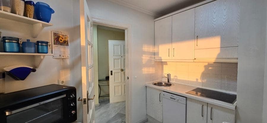 1 chambre Appartement à vendre à Torrox-Costa avec piscine - 295 000 € (Ref: 9247076)