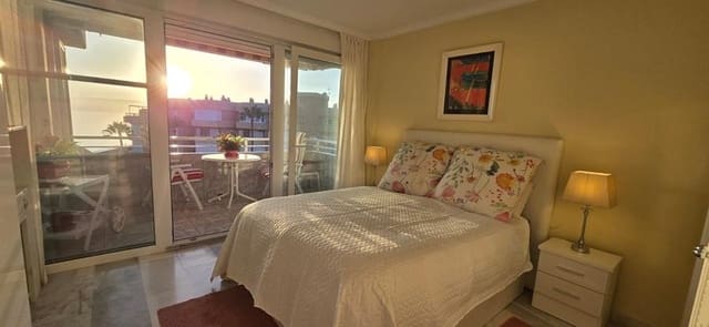 Apartamento de 1 habitación en Torrox-Costa, Torrox en venta con piscina - 295.000 € (Ref: 9247076)