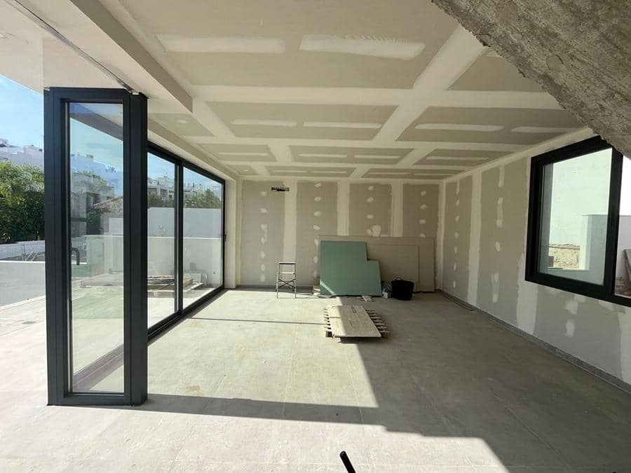 4 soveværelse Byhus til salg i Nerja med swimmingpool garage - € 695.000 (Ref: 9252224)