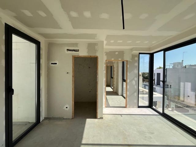 4 soveværelse Byhus til salg i Avda Pescia - Ctra de Frigiliana, Nerja med swimmingpool garage - € 695.000 (Ref: 9252224)
