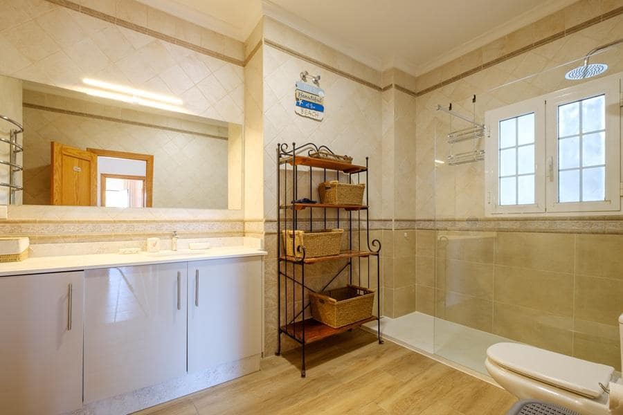 3 soveværelse Villa til salg i Frigiliana med swimmingpool garage - € 799.000 (Ref: 9330540)