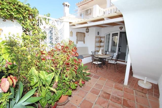 2 bedroom Apartment for sale in Capistrano, Nerja with pool - € 348,000 (Ref: 9349380)