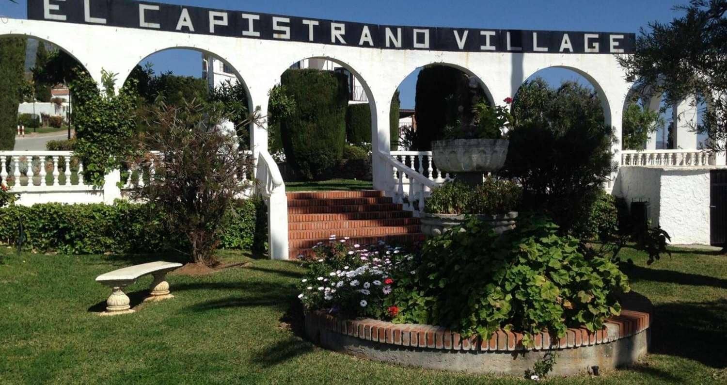 1 bedroom Apartment for sale in Nerja with pool - € 215,000 (Ref: 9349381)