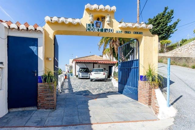 6 soveværelse Villa til salg i Almuñécar med swimmingpool garage - € 639.000 (Ref: 9349382)