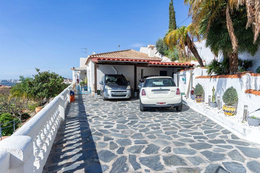 6 soveværelse Villa til salg i Almunecar med swimmingpool garage - € 595.000 (Ref: 9349382)