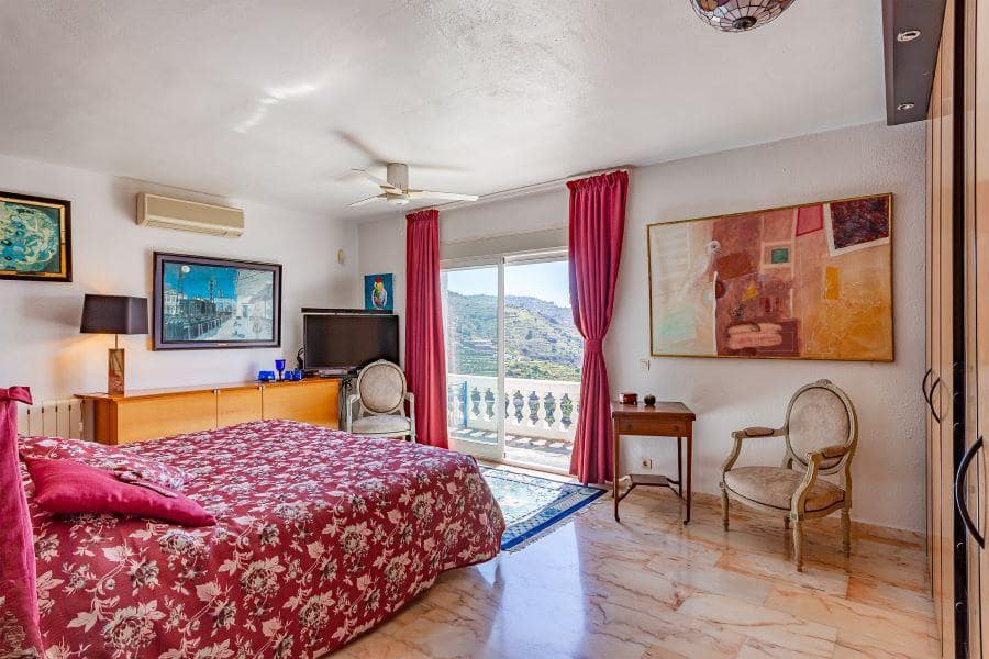 6 soveværelse Villa til salg i Almunecar med swimmingpool garage - € 595.000 (Ref: 9349382)