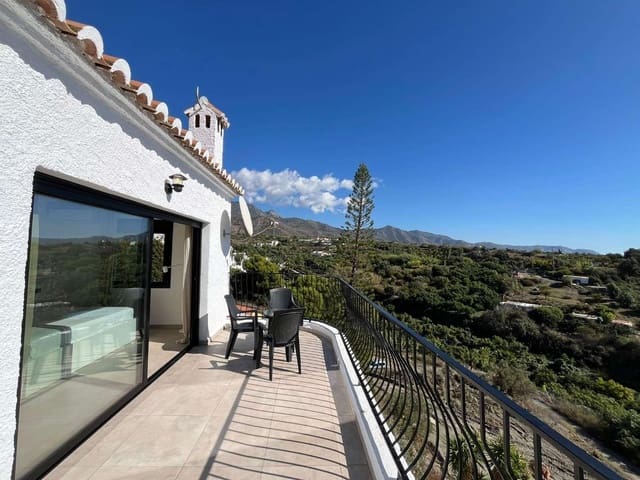 4 chambre Villa/Maison à vendre à Burriana, Nerja avec piscine garage - 849 000 € (Ref: 9355779)