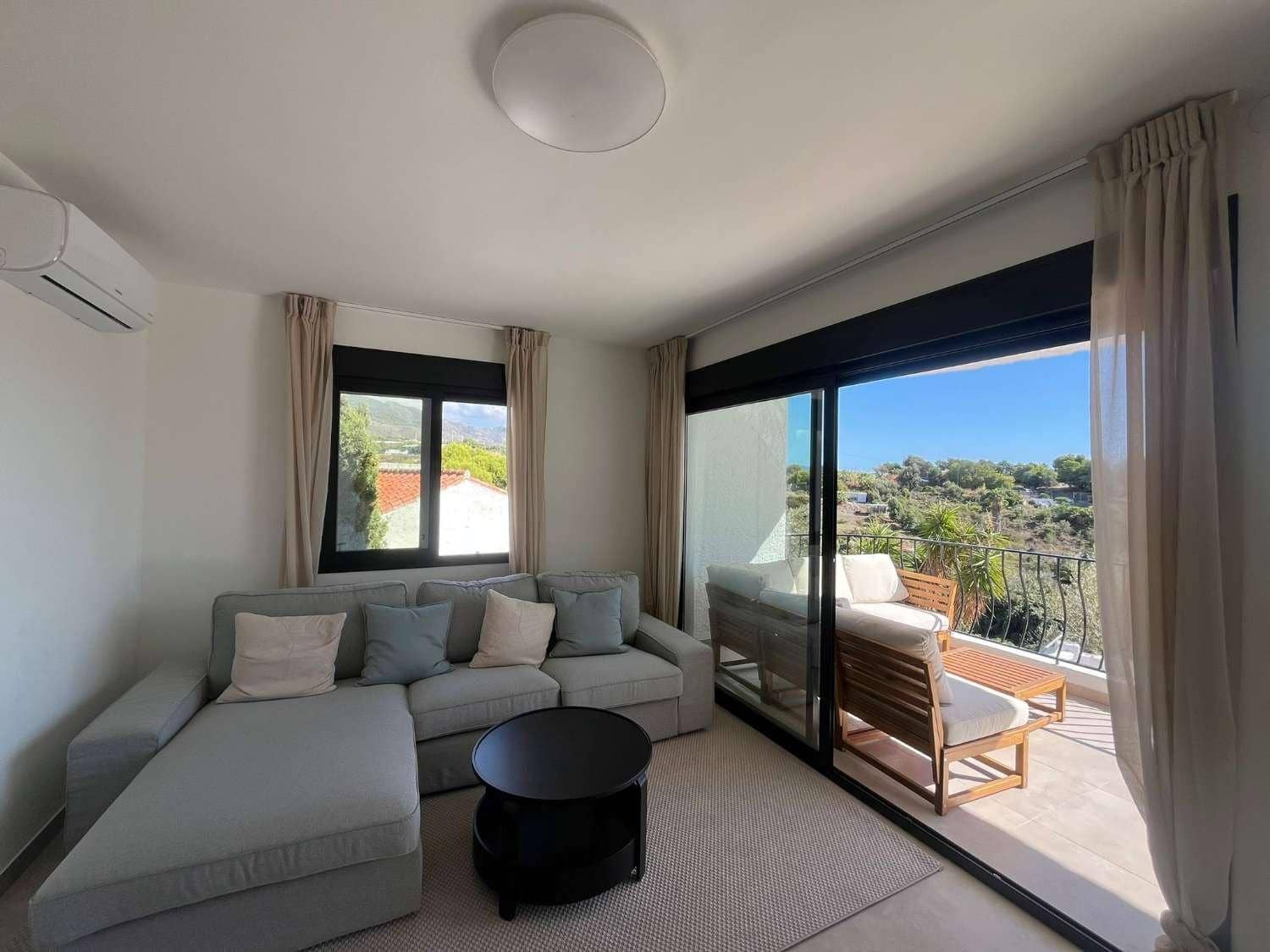 4 slaapkamer Villa te koop in Nerja met zwembad garage - € 849.000 (Ref: 9355779)