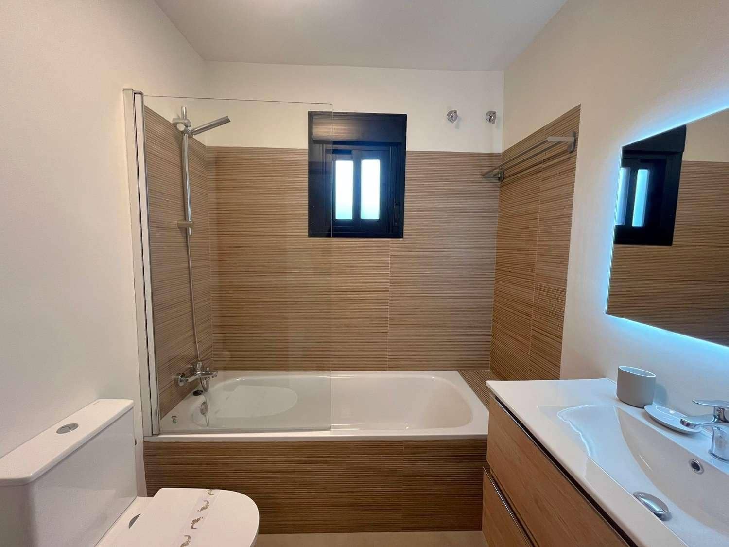 4 slaapkamer Villa te koop in Nerja met zwembad garage - € 849.000 (Ref: 9355779)