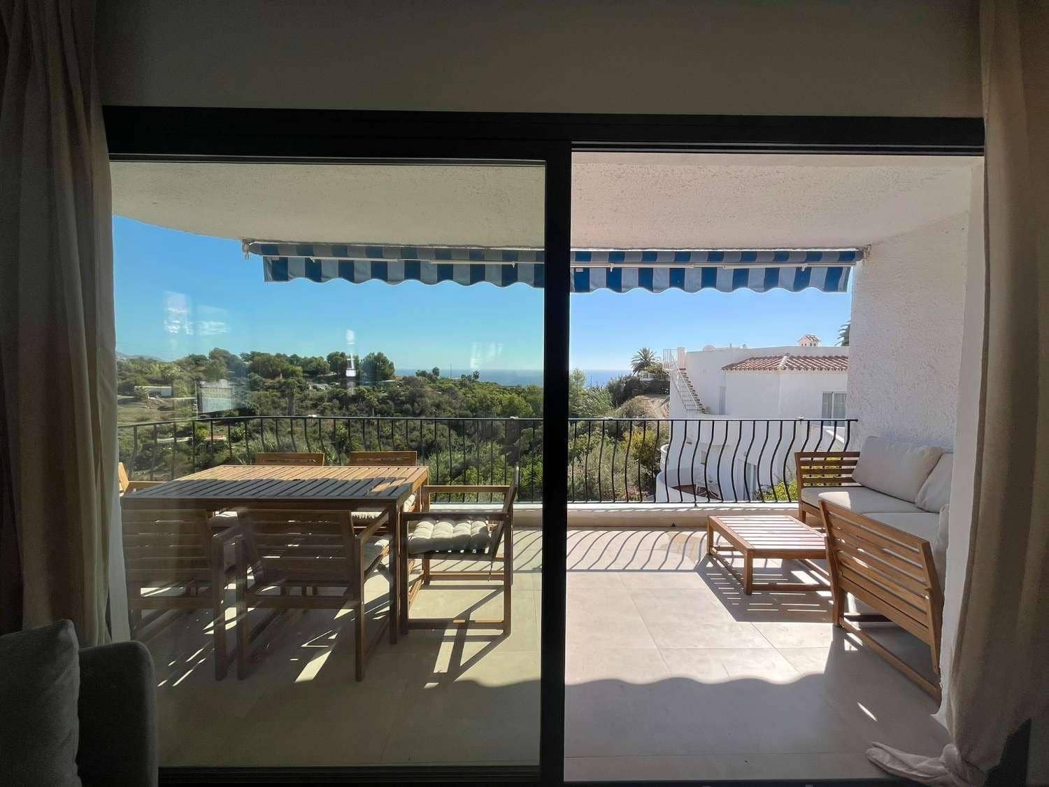 4 quarto Moradia para venda em Nerja com piscina garagem - 799 000 € (Ref: 9355779)